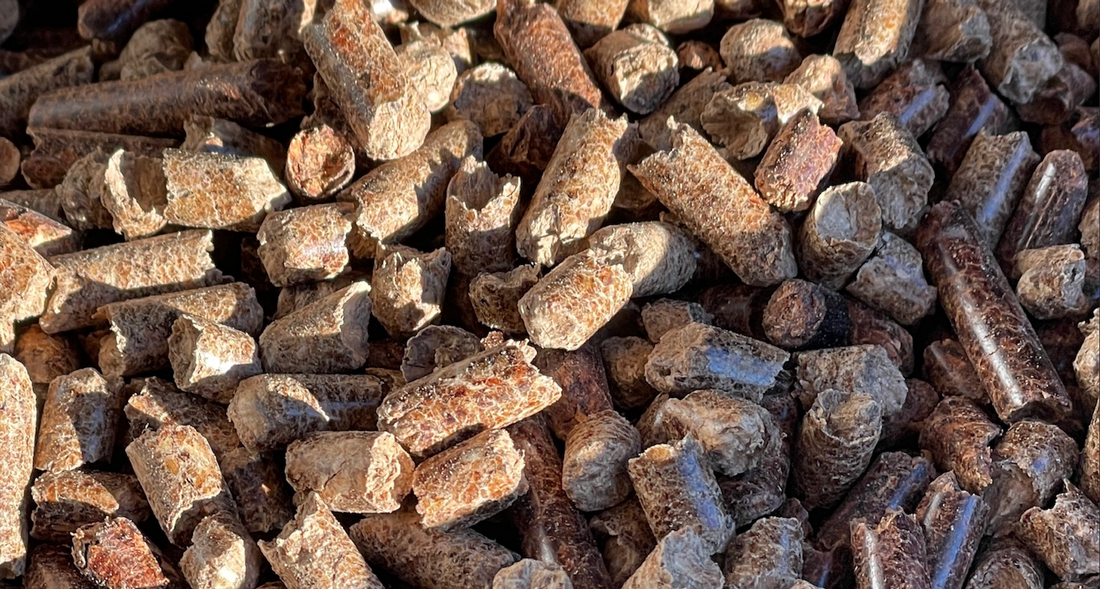 Custom vs. Pre-Blended BBQ Pellets: Why Serious Pitmasters Mix Their Own